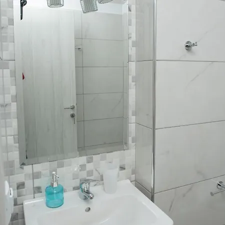 Ino Luxury מלון דירות