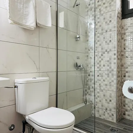 Ino Luxury מלון דירות Paralía