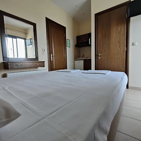 מלון דירות Ino Luxury Paralía