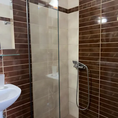 מלון דירות Ino Luxury 3*