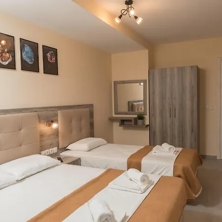 Ino Luxury