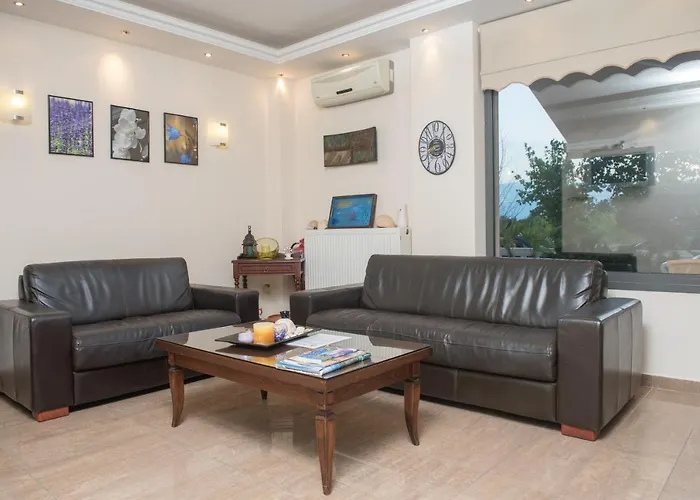 Ino Luxury מלון דירות 3*