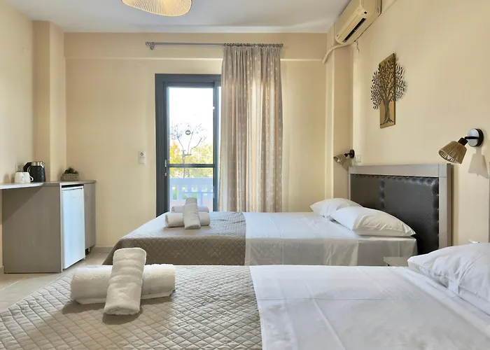 Ino Luxury מלון דירות 3*