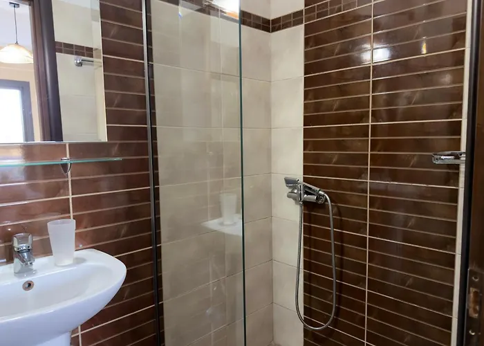 מלון דירות Ino Luxury 3*